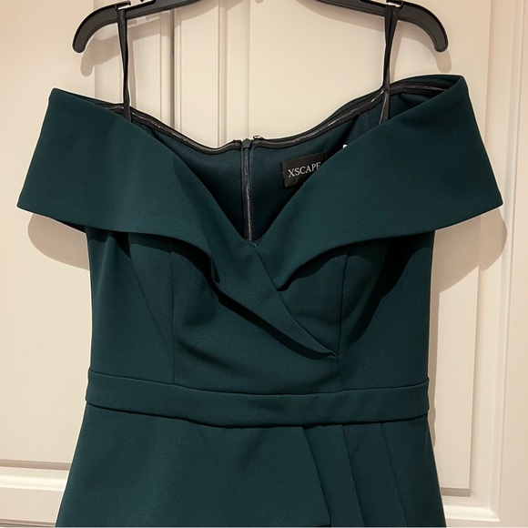 XSCAPE Dress Emerald Pine Green Prom Size 10 NWT Off-The-Shoulder Peplum Gown - Picture 7 of 16